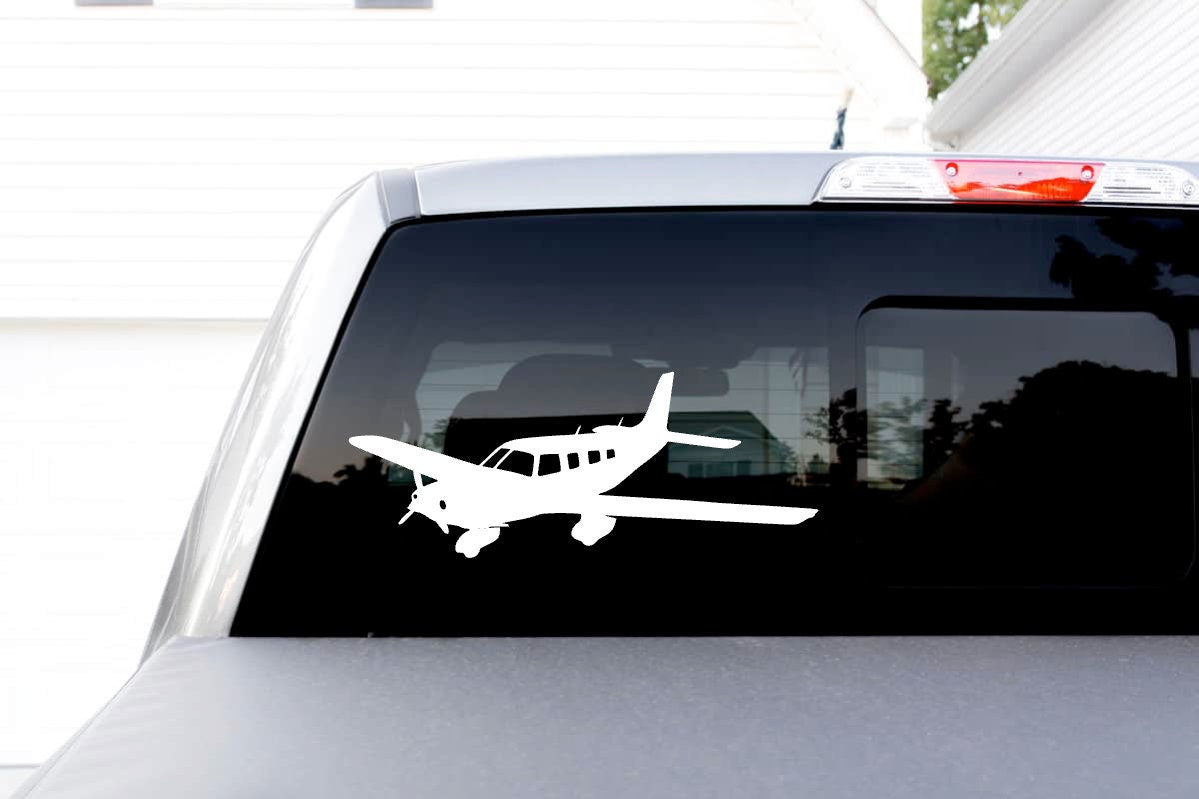 Piper PA-32 Saratoga 3/4 View Fixed Landing Gear Airplane Decal